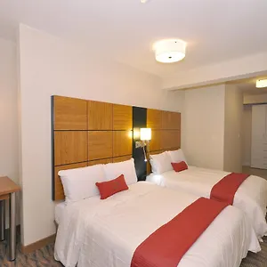 Five44 Hotell