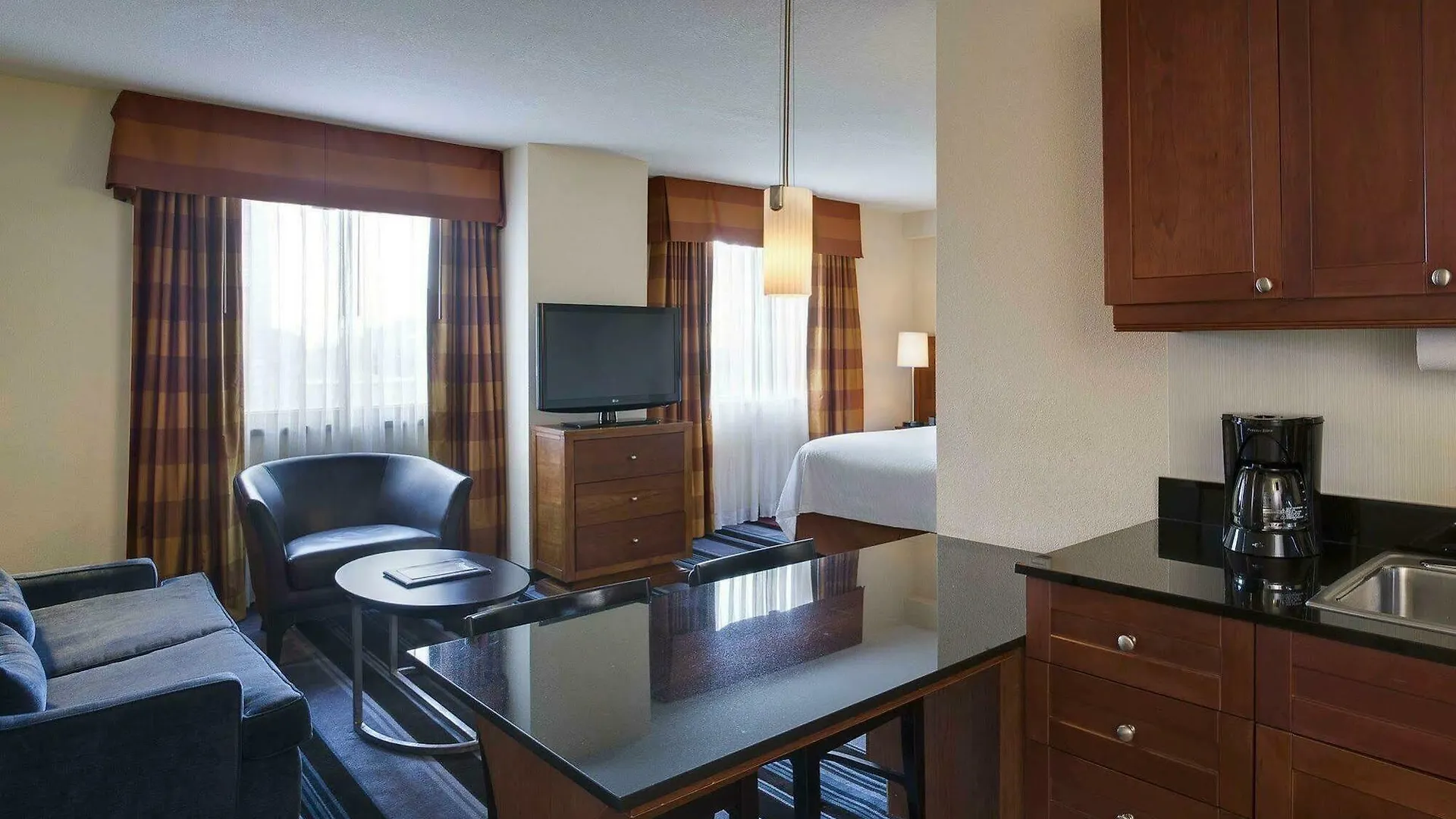 Residence Inn By Marriott New York Manhattan/Times Square Ξενοδοχείο